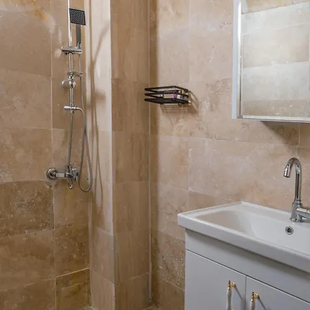 Theodora * Ургуп